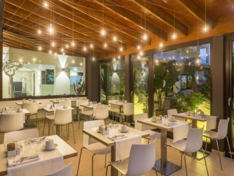 Hotel Tahiti Es Pujols Exterior foto